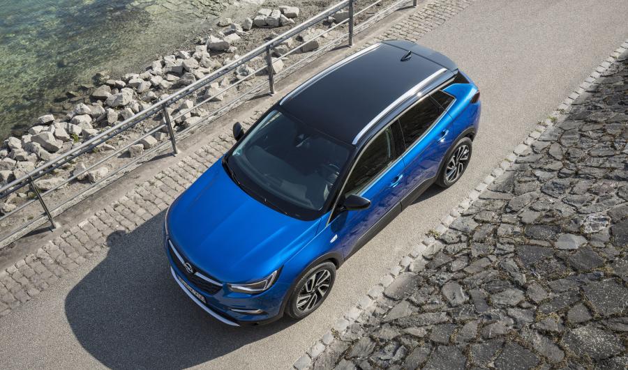  Opel Grandland X Turbo D 2017 года  (фото 25 из 42)